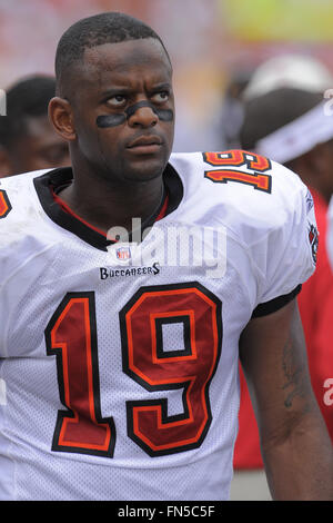 Tampa Bay Buccaneers Ike Hilliard looks up at the score board in the 4th  quarter at Giants Stadium in East Rutherford, New Jersey on October 29,  2006. The New York Giants defeated