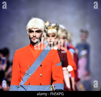 Lisbon, Portugal. 13th Mar, 2016. Models present creations by Portuguese designer Dino Alves as part of his Fall/Winter 2016/17 collection during the three-day Lisbon Fashion Week, in Lisbon, Portugal, on March 13, 2016. The fashion week ended on Sunday.? © Zhang Liyun/Xinhua/Alamy Live News Stock Photo