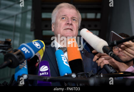 Munich, Germany. 14th Mar, 2016. The Premier of Bavaria, Horst Seehofer (CSU) speaks to journalists prior to the beginning of the CSU party executive meeting in Munich, Germany, 14 March 2016. Photo: Sven Hoppe/dpa/Alamy Live News Stock Photo