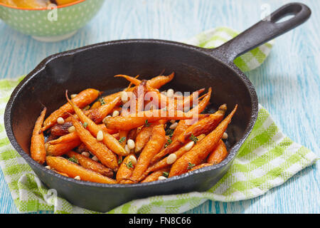 roasted carrots in pan roasted carrots in pan