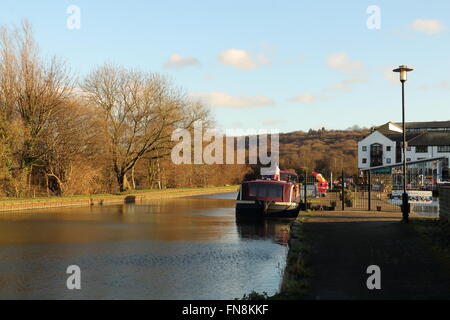 Decorated barge,Leeds-Liverpool canal,Apperley Bridge,W.Yorks Stock Photo