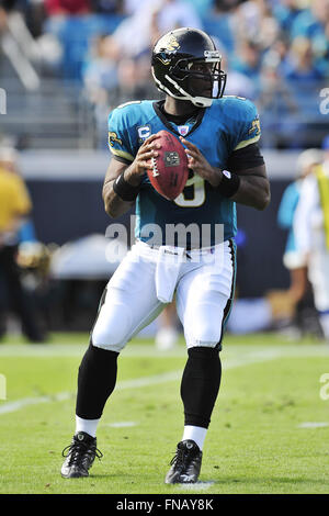 December 23, 2007 - Jacksonville, Florida, USA - Jacksonville Jaguars  linebacker Justin Durant (56) during the Jags 49-11 win over the Oakland  Raiders at Jacksonville Municipal Stadium on Dec. 23, 2007 in