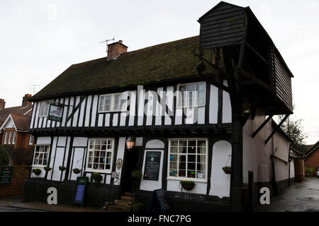 Ye Olde Bell & Steelyard pub, Woodbridge, Suffolk, UK. Stock Photo