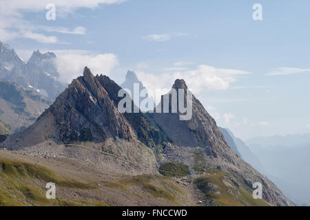 les-pyramides-calcaires-in-vallon-de-la-lex-blanche-val-veny-with