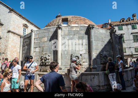 Great Onofrio's Fountain at Stradun main street of Old Town in Dubrovnik, Croatia Stock Photo