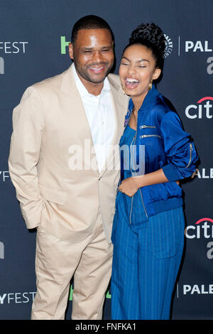 Anthony Anderson und Yara Shahidi bei der Präsentation der TV-Serie 'Black-ish' auf dem 33. Paleyfest 2016 im Dolby Theatre, Hollywood. Los Angeles, 13.03.2016 Stock Photo