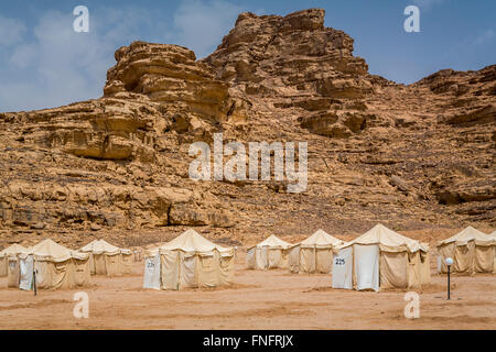 The Sun Valley luxury tourist tent camp in the Wadi Rum desert, Hashemite Kingdom of Jordan, Middle East. Stock Photo