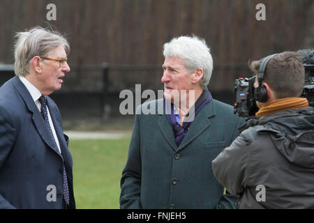 Westminster London,UK. 15th March 2016. BBC presenter Jeremy Paxman (R) interviews Eurosceptic MP Bill Cash (L) in Westminster with 100 days left until the EU referendum Credit:  amer ghazzal/Alamy Live News