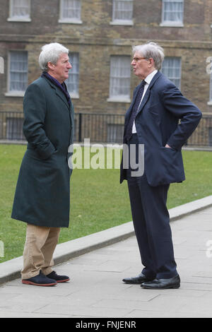 Westminster London,UK. 15th March 2016. BBC presenter Jeremy Paxman (L) interviews Eurosceptic MP Bill Cash (R)  in Westminster with 100 days left until the EU referendum Credit:  amer ghazzal/Alamy Live News
