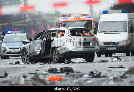 Berlin, Germany. 15th Mar, 2016. A damaged car pictured on Bismarckstrasse (Bismarck Street) in Berlin, Germany, 15 March 2016. The driver died when an explosion occurred in the vehicle while it was moving. Photo: PAUL ZINKEN/dpa/Alamy Live News Stock Photo