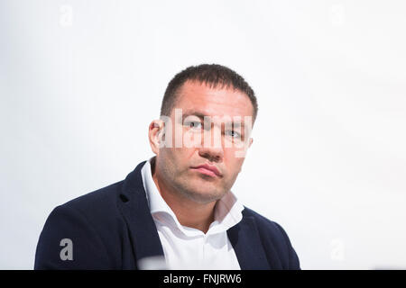 Hamburg, Germany. 15th Mar, 2016. British heavyweight boxer Dereck ...