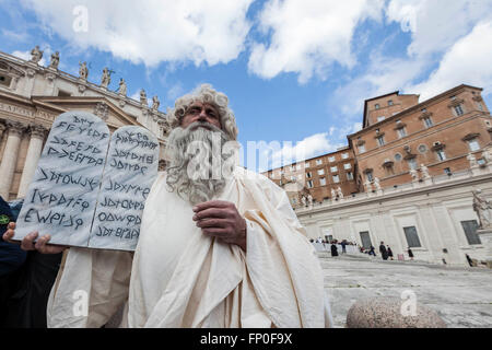 Vatican City, Vatican. 16th Mar, 2016. A man dressed as Moses with the Ten Commandments attends Weekly General Audience in St. Peter's Square in Vatican City, Vatican. Pope Francis offered words of solidarity for those in the Middle East currently suffering from the wars and violence which are affecting the region. © Giuseppe Ciccia/Pacific Press/Alamy Live News Stock Photo