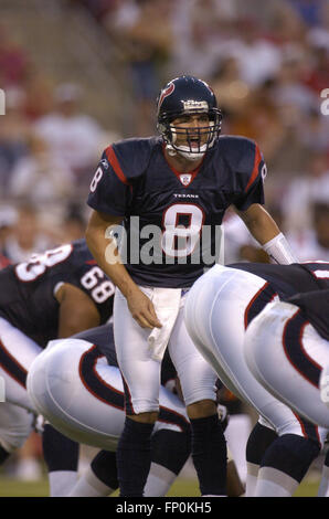 Tampa, Florida, USA. 1st Sep, 2005. Houston Texans quarterback David Carr (8) in action against the Tampa Bay Buccaneers at Raymond James Stadium on Sept. 1, 2005 in Tampa, Florida. Zuma Press/Scott A. Miller © Scott A. Miller/ZUMA Wire/Alamy Live News Stock Photo