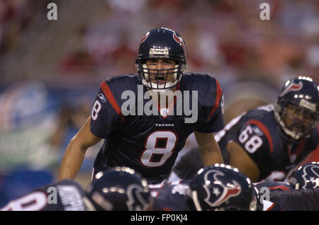 Tampa, Florida, USA. 1st Sep, 2005. Houston Texans quarterback David Carr (8) in action against the Tampa Bay Buccaneers at Raymond James Stadium on Sept. 1, 2005 in Tampa, Florida. Zuma Press/Scott A. Miller © Scott A. Miller/ZUMA Wire/Alamy Live News Stock Photo