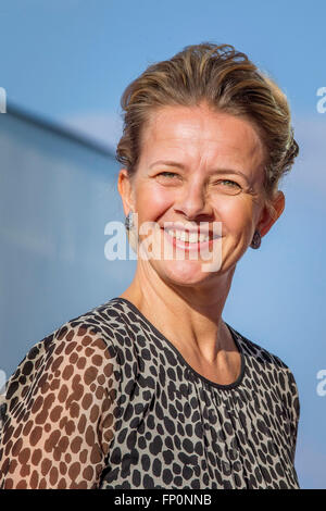 The Hague, The Netherlands. 16th Mar, 2016. Princess Beatrix and Princess Mabel of The Netherlands attend the 2nd Prince Friso Engineers award at the InHolland School in The Hague, The Netherlands, 16 March 2016. The award of the Royal institute of engineers ( KIVI) is for engineers who excel in innovation, entrepreneurship, personalty and social impact. Prince Friso was a mechanical and aerospace engineer and member of the KIVI. Photo: Patrick van Katwijk - POINT DE VUE OUT - NO WIRE SERVICE -/dpa/Alamy Live News Stock Photo