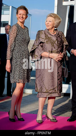 The Hague, The Netherlands. 16th Mar, 2016. Princess Beatrix and Princess Mabel of The Netherlands attend the 2nd Prince Friso Engineers award at the InHolland School in The Hague, The Netherlands, 16 March 2016. The award of the Royal institute of engineers ( KIVI) is for engineers who excel in innovation, entrepreneurship, personalty and social impact. Prince Friso was a mechanical and aerospace engineer and member of the KIVI. Photo: Patrick van Katwijk - POINT DE VUE OUT - NO WIRE SERVICE -/dpa/Alamy Live News Stock Photo