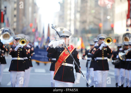 New York City, USA, 17 March 2016. St Patrick's Day parade:  US Marine Corps marching band led by drum major along St Patrick's Day parade route Credit:  Andrew Katz/Alamy Live News Stock Photo
