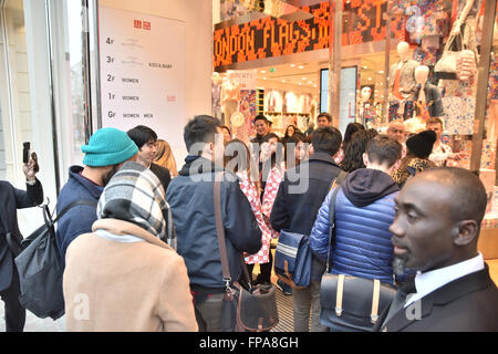 Oxford Circus, London, UK. 18th March 2016. Uniqlo reopen their flagship store on Oxford Street after a year of redevelopment. Stock Photo