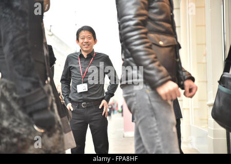 Oxford Circus, London, UK. 18th March 2016. Uniqlo reopen their flagship store on Oxford Street after a year of redevelopment. Stock Photo