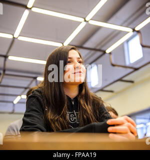 Berlin, Germany. 18th Mar, 2016. The Syrian swimmer Ysra Mardini of Spandau 04 participates in a press conference on 18 March 2016 in Berlin. Mardini will start at the Olympics in Rio 2016 for the IOC Refugee Team. Credit:  dpa picture alliance/Alamy Live News Stock Photo