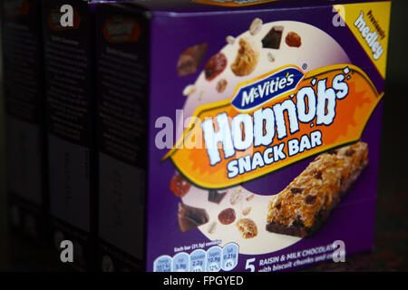 hobnobs oaty bars