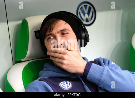 Wolfsburg, Germany. 19th Mar, 2016. Wolfsburg's Max Kruse before kick-off at the German Bundesliga soccer match between VfL Wolfsburg and SV Darmstadt 98 at the Volkswagen arena in Wolfsburg, Germany, 19 March 2016. PHOTO: PETER STEFFEN/dpa (EMBARGO CONDITIONS - ATTENTION: Due to the accreditation guidlines, the DFL only permits the publication and utilisation of up to 15 pictures per match on the internet and in online media during the match.) © dpa/Alamy Live News Stock Photo