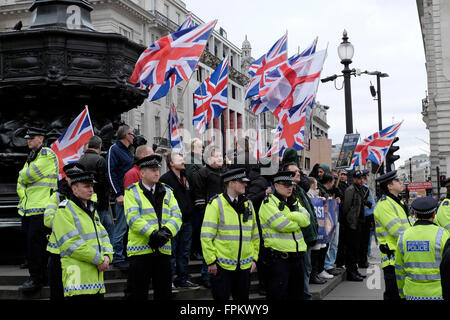 London, UK, 19th March 2016. The far-right group Britain first stage a counter-demonstration. Credit: Yanice Idir / Alamy Live News Stock Photo