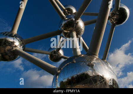 The Atomium monument designed by André Waterkeyn, Brussels, Belgium, Europe. The Atomium, with its 102 meters high and 2400 tons Stock Photo