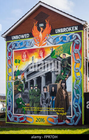 New 1916 Easter Rising Centenary mural commemorating 100 years in West Belfast. Stock Photo