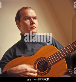 TOM PAXTON  American folk singer-songwriter in 1965. Photo Tony Gale Stock Photo