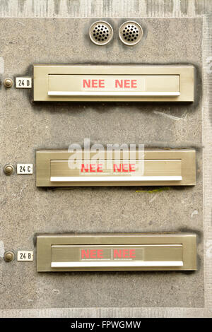 https://l450v.alamy.com/450v/fpwgmw/mailboxes-by-apartment-building-in-maastricht-these-people-have-chosen-fpwgmw.jpg