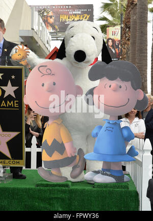 Snoopy Hollywood Walk Of Fame Star Ceremony Featuring: Snoopy's Paws ...