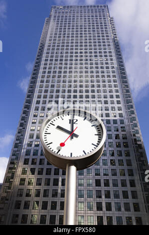 Clock in Front of One Canada Square, Canary Wharf, 4th March 2015 Stock Photo