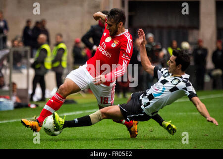 Porto, Portugal. 20th March, 2016. SL Benfica player Salvio in action during first league match between Boavista FC and SL Benfica at Boavista Stadium in Porto, on March 20, 2016. Credit:  Diogo Baptista/Alamy Live News Stock Photo
