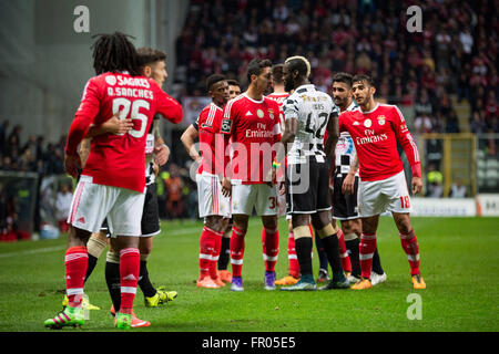Porto, Portugal. 20th March, 2016. SL Benfica player in action during first league match between Boavista FC and SL Benfica at Boavista Stadium in Porto, on March 20, 2016. Credit:  Diogo Baptista/Alamy Live News Stock Photo