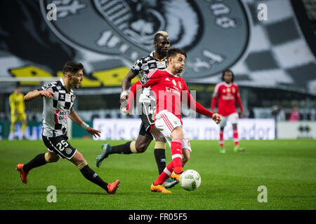 Porto, Portugal. 20th March, 2016. SL Benfica player Pizzi in action during first league match between Boavista FC and SL Benfica at Boavista Stadium in Porto, on March 20, 2016. Credit:  Diogo Baptista/Alamy Live News Stock Photo