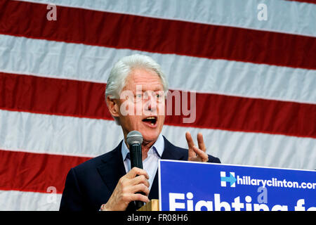 Phoenix, Arizona, USA. 20th March, 2016. Former President Bill Clinton speaks during a campaign rally for Hillary Clinton at Central High School in Phoenix, Arizona ahead of the state primary to be held on Tuesday. Credit:  Jennifer Mack/Alamy Live News Stock Photo
