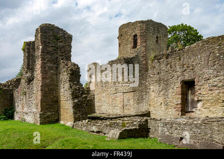 St. Peter's Chapel and Mortimer's Tower, Ludlow Castle, Shropshire, England, UK. Stock Photo