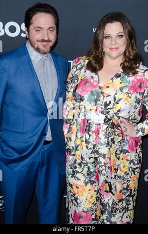 Sydney, Australia - 21st March 2016: VIP's and Celebrities seen arriving at The Boss Movie Premiere which took place at Event Cinemas George St, Sydney. Pictured is Melissa Mccarthy and Ben Falcone Credit:  mjmediabox /Alamy Live News Stock Photo