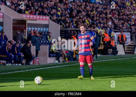 VILLARREAL, SPAIN - MAR 20: Lionel Messi plays at the La Liga match between Villarreal CF and FC Barcelona at El Madrigal Stadium on March 20, 2016 in Villarreal, Spain. Stock Photo