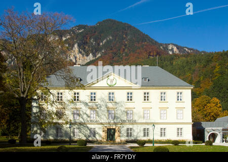 Österreich, Semmering, Reichenau an der Rax, das Schloss Reichenau (1134 erstmals urkundlich erwähnt) bietet heute Raum für Aust Stock Photo