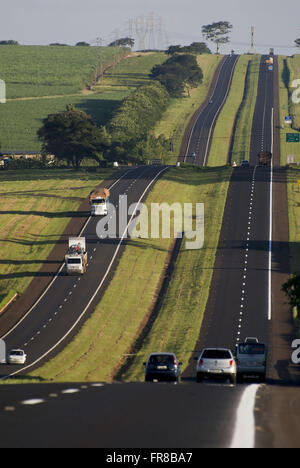 Highway Brigadeiro Faria Lima between Terra Rossa and Hill - SP-326 Stock Photo