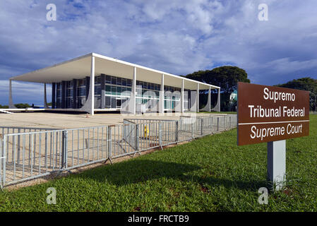 STF - Supremo Tribunal Federal na Praça dos Três Poderes Stock Photo