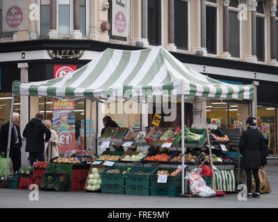 Fruit and vegetable stall in Liverpool Stock Photo