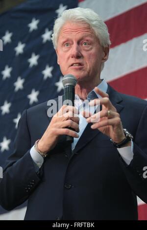 Phoenix, Arizona, USA. 21st Mar, 2016. Former President Bill Clinton speaks at a campaign rally for his wife Democratic presidential candidate Hillary Clinton at Carl Hayden High School March 21, 2016 in Phoenix, Arizona. Stock Photo