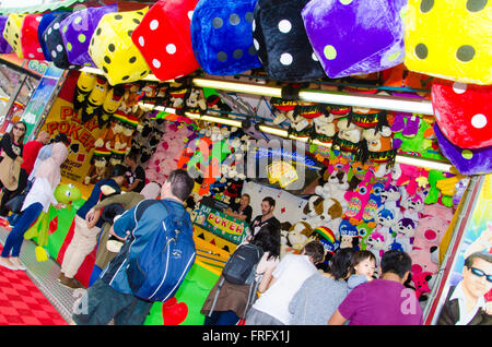 Sydney, Australia - 22nd March 2016: The Sydney Royal Easter Show comes to town in the suburb Sydney Olympic Park. The annual show organised by the Royal Agricultural Society of New South Wales (RAS) will run from the 17th - 30th of March 2016. Pictured is carnival fairground entertainment.  Credit:  mjmediabox /Alamy Live News Stock Photo