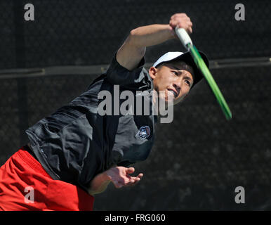 Albuquerque, NM, USA. 22nd Mar, 2016. UNM's Michael Tran practices Tuesday afternoon at the McKinnon Family Tennis Courts at the University of New Mexico. Tuesday, Mar. 22, 2016. © Jim Thompson/Albuquerque Journal/ZUMA Wire/Alamy Live News Stock Photo