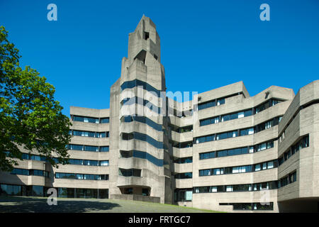 Deutschland, Nordrhein-Westfalen, Bergisch-Gladbach, das Bensberger Rathaus ist ein in den Jahren 1964-1969 nach den Plänen de Stock Photo