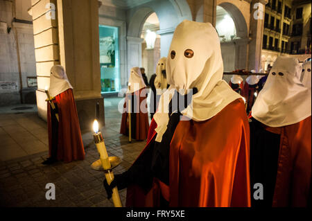 Santander, Spain. 23rd March, 2016.  The procession of the holy mercy flows out through the streets of santander on the night of Holy Wednesday  Credit:  JOAQUIN GOMEZ SASTRE/Alamy Live News Stock Photo