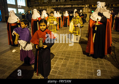 Santander, Spain. 23rd March, 2016.  The procession of the holy mercy flows out through the streets of santander on the night of Holy Wednesday, children also participate  Credit:  JOAQUIN GOMEZ SASTRE/Alamy Live News Stock Photo